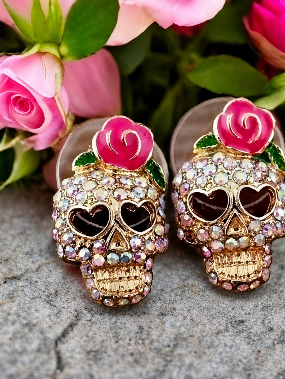 BETSEY JOHNSON EL DIA DE LOS MUERTOS SKULL EARRINGS